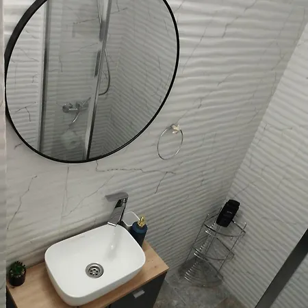 Garsoniera P2 Апартамент Крайова